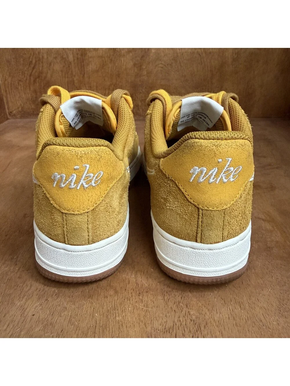 Nike Air Force 1 Low Shoes Womens Size 6 University Gold Suede Gum DA8302-700